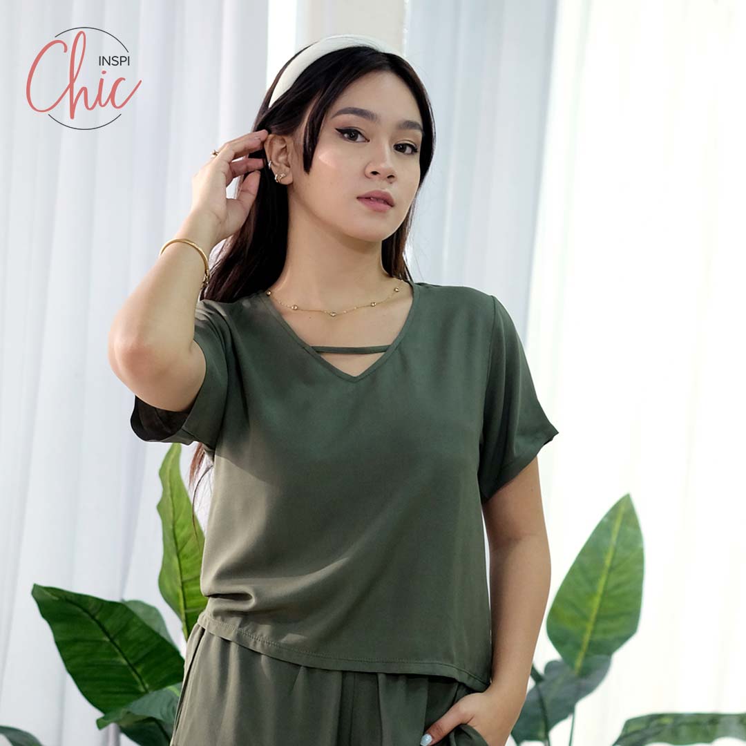 INSPI Chic Army Green Boxy V-neck Crop Tank Tops for Women Croptop Korean Top Sleeveless Tees